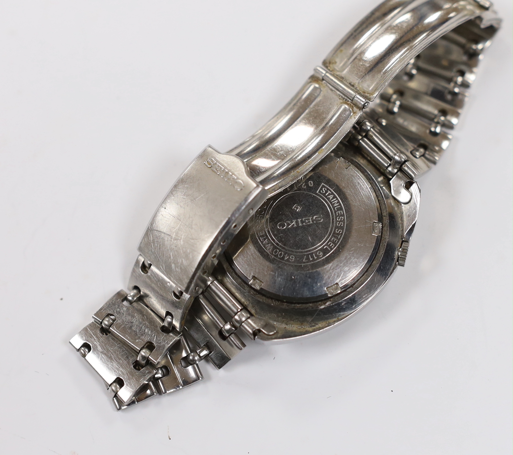 A gentleman's late 1960's stainless steel Seiko automatic World Time wrist watch, on a stainless steel Seiko bracelet, case diameter 40mm, no box or papers.